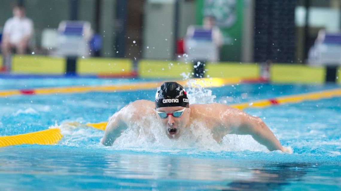 Worek medali pływaków AZS UMCS Lublin w Łodzi