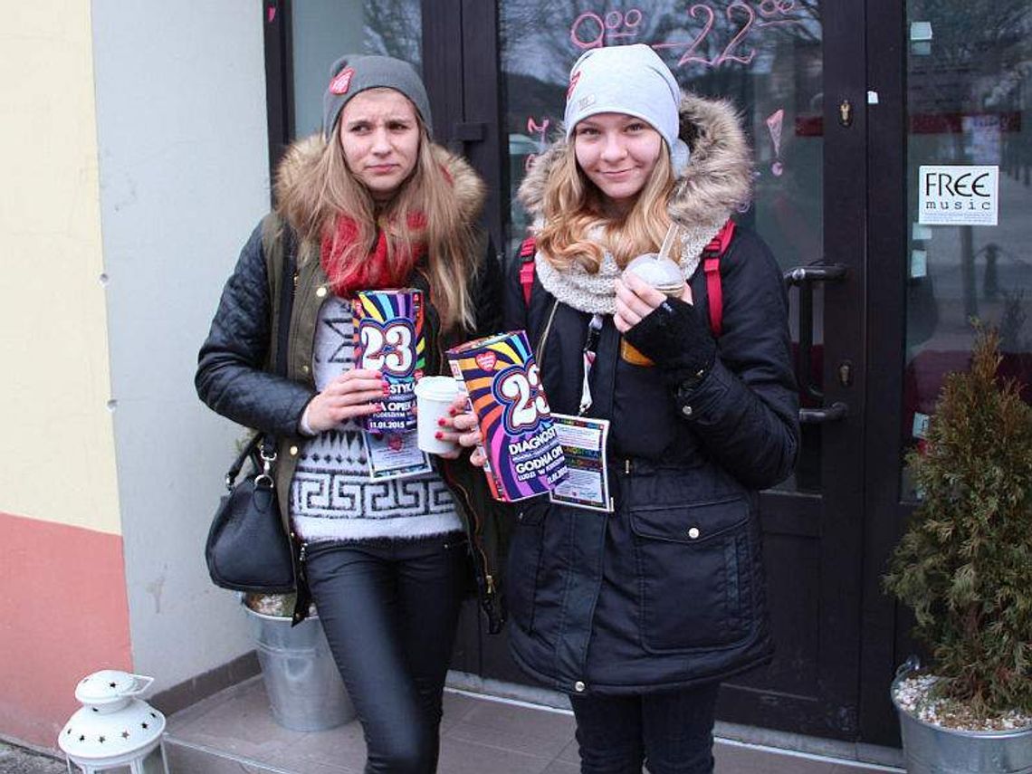 WOŚP w Białej Podlaskiej: Kwestuje kilkaset osób