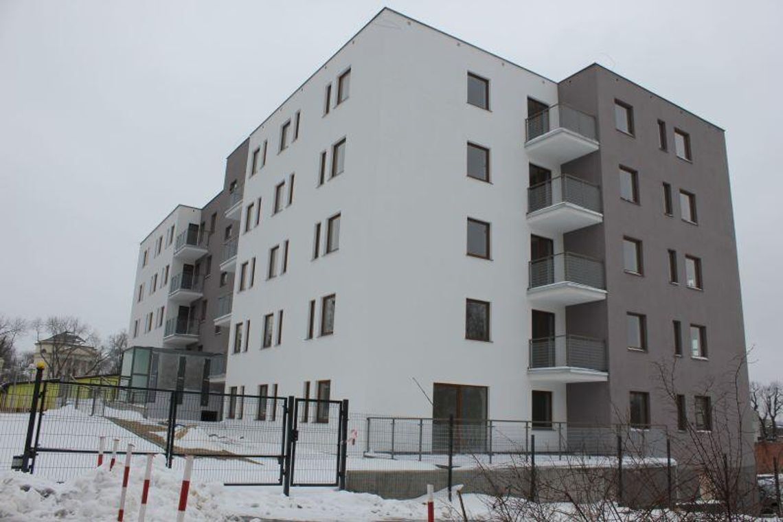 Wpłacili pieniądze, a budowa się przeciąga