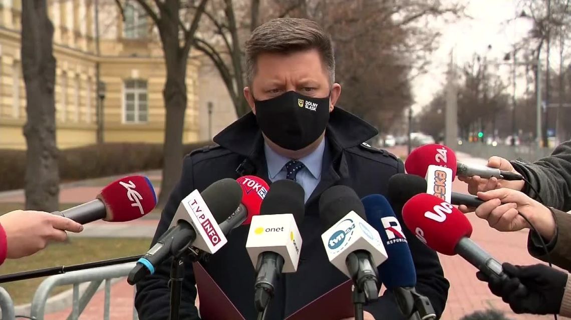 "Wraca zaufanie do AstraZeneki". Od wczoraj zgłosiło się ponad milion osób na szczepienia