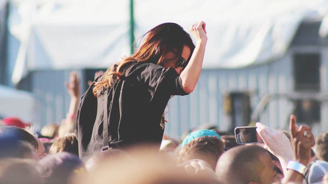 Wracają koncerty na świeżym powietrzu z udziałem publiczności. Z ograniczeniami