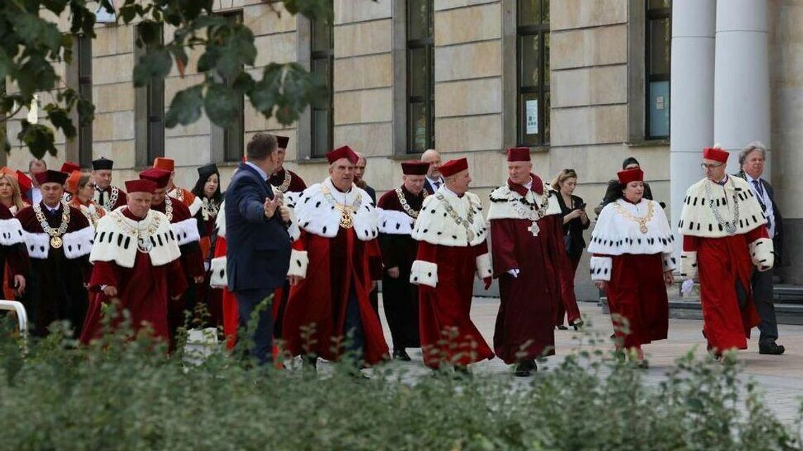 Wspólna inauguracja roku akademickiego. Historia dzieje się na naszych oczach