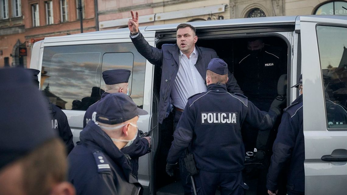 „Wspólnym wrogiem jest PiS”. Lider Strajku Przedsiębiorców o wielkim proteście „Wspólnym wrogiem jest PiS”. Lider Strajku Przedsiębiorców o wielkim proteście