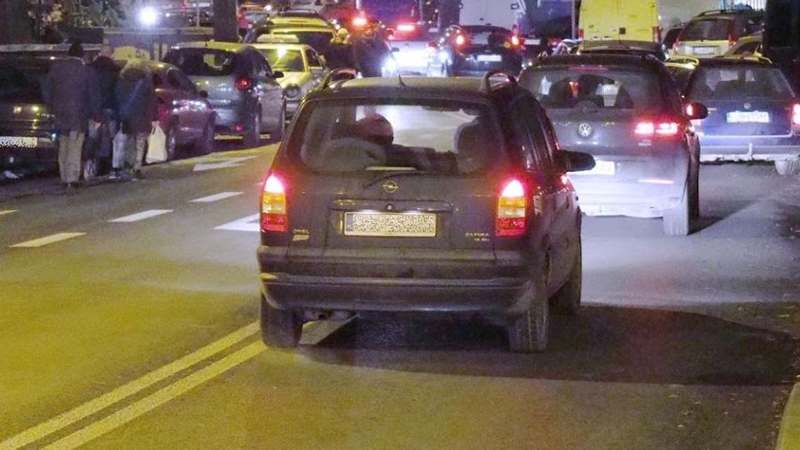 Wszystkich Świętych w Zamościu. Zmiany przy cmentarzach, ważne informacje Wszystkich Świętych w Zamościu. Zmiany przy cmentarzach, ważne informacje