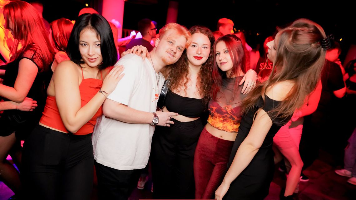 Wszystkie drogi prowadzą do El Cubano Wszystkie drogi prowadzą do El Cubano