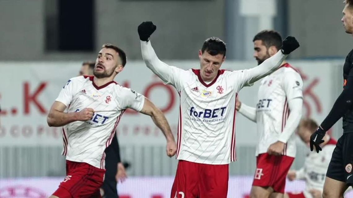 Wszystkie kluby PKO BP Ekstraklasy mogą wznowić grupowe treningi Wszystkie kluby PKO BP Ekstraklasy mogą wznowić grupowe treningi