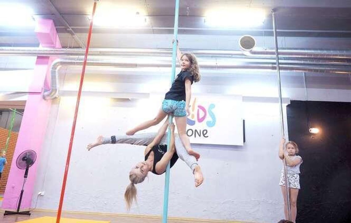 Wszystko stoi na głowie. Półkolonie dla aktywnych Wszystko stoi na głowie. Półkolonie dla aktywnych