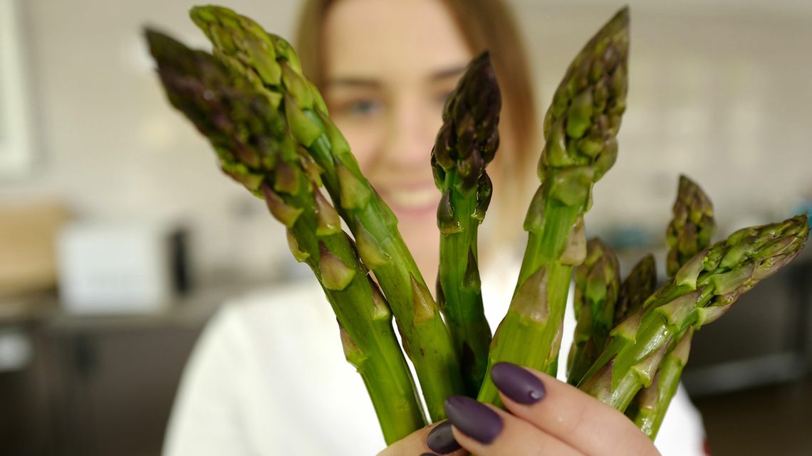 Wybieracie się dziś na targ? Jak wybrać dobre szparagi? Wybieracie się dziś na targ? Jak wybrać dobre szparagi?