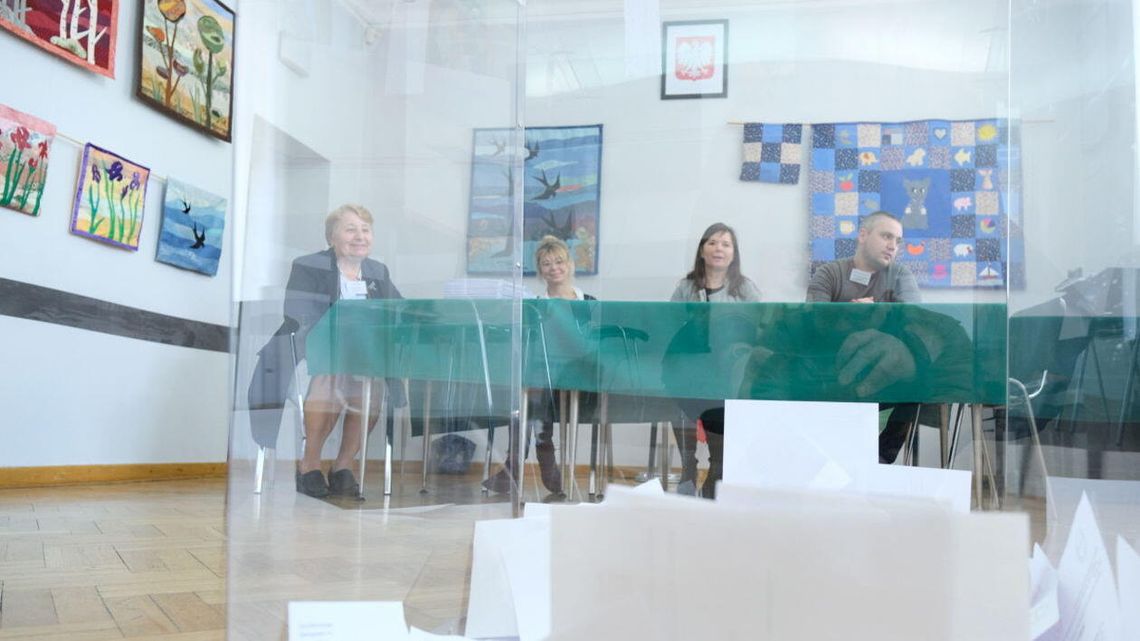 Wybory 2020. Większość Polaków chce iść do lokalu wyborczego i zagłosować osobiście