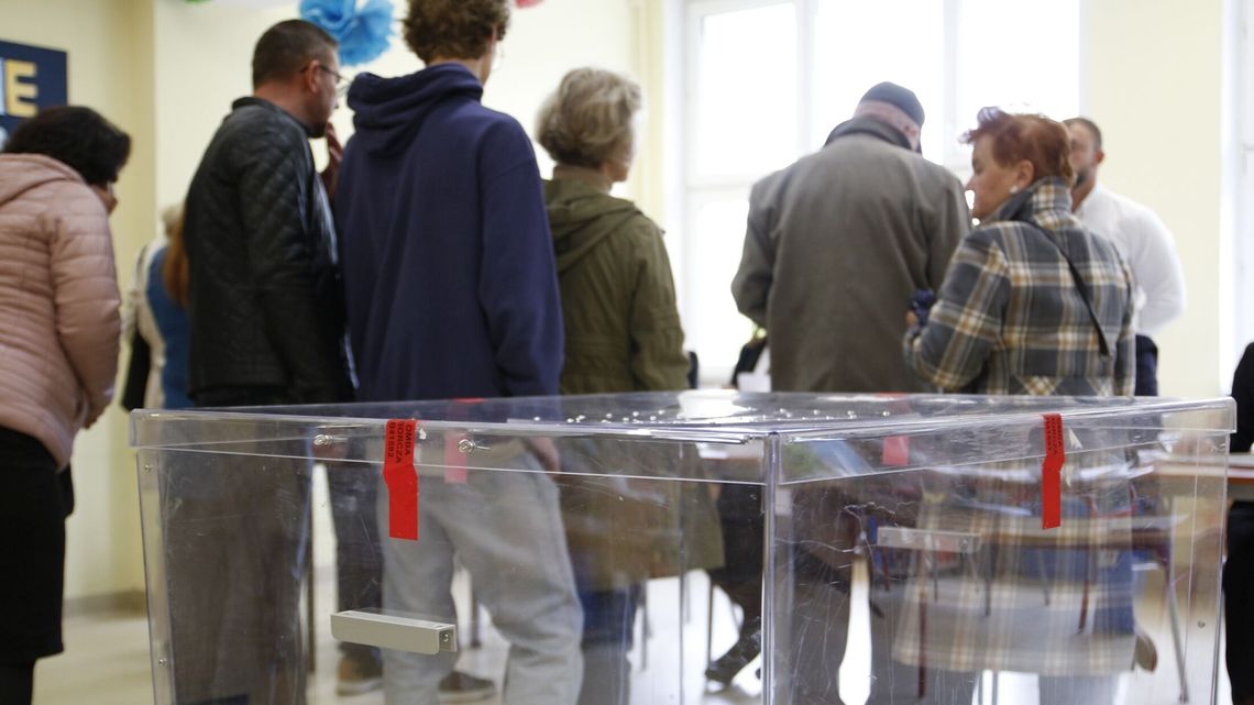 Wybory 2025. W Puławach prawie remis. Trzaskowski wygrywa o włos