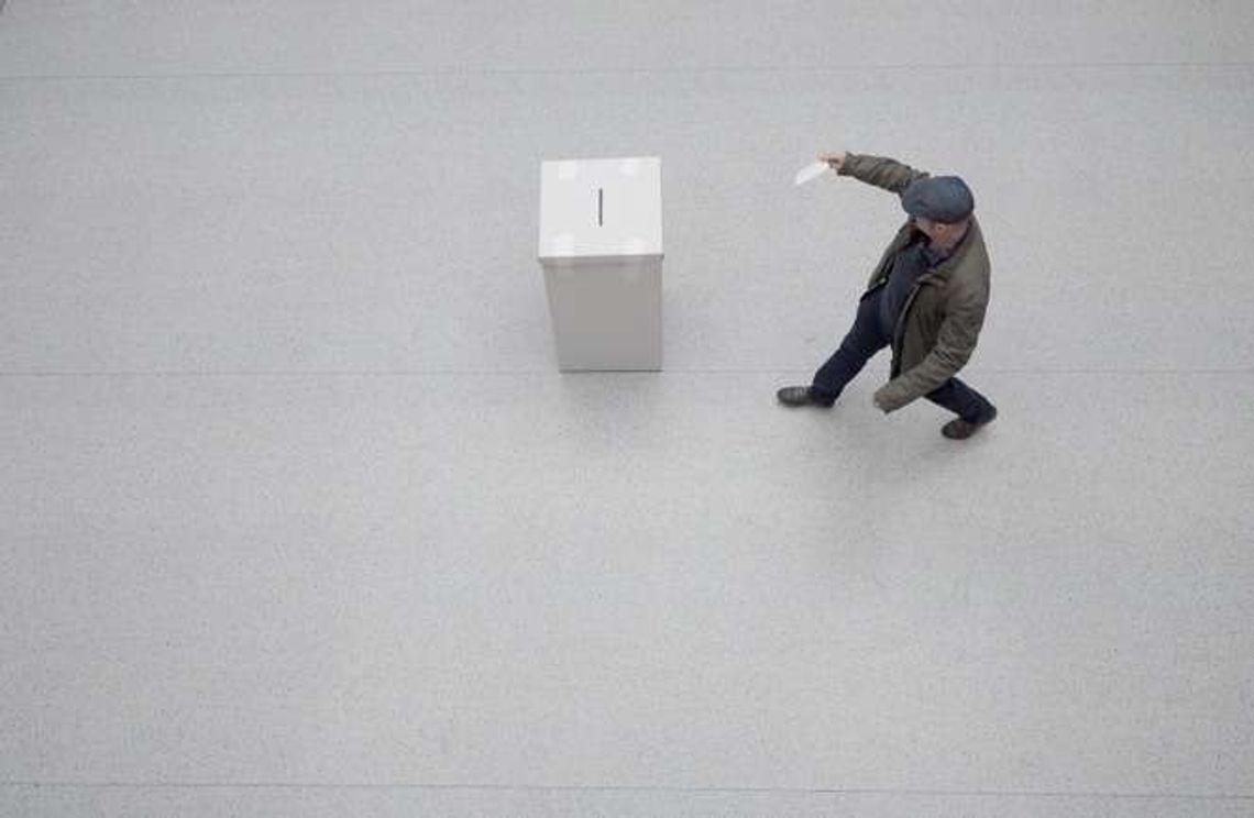 Wybory prezydenckie 2015. Cisza wyborcza przedłużona do godz. 22.30