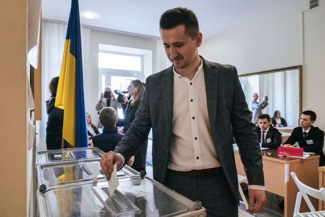 Wybory prezydenckie na Ukrainie. Głosowali także w Lublinie [zdjęcia]