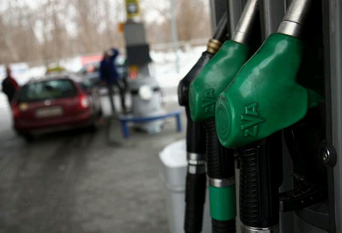 Wybuch na stacji paliw w Goraju. 51-latek testował zapalniczkę