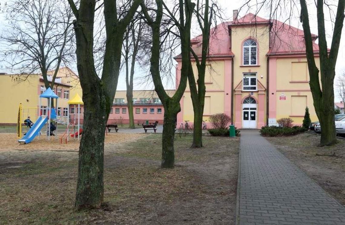 Wychudzone siostry trafiły do szpitala. Prokuratura sprawdza, czy nie były głodzone
