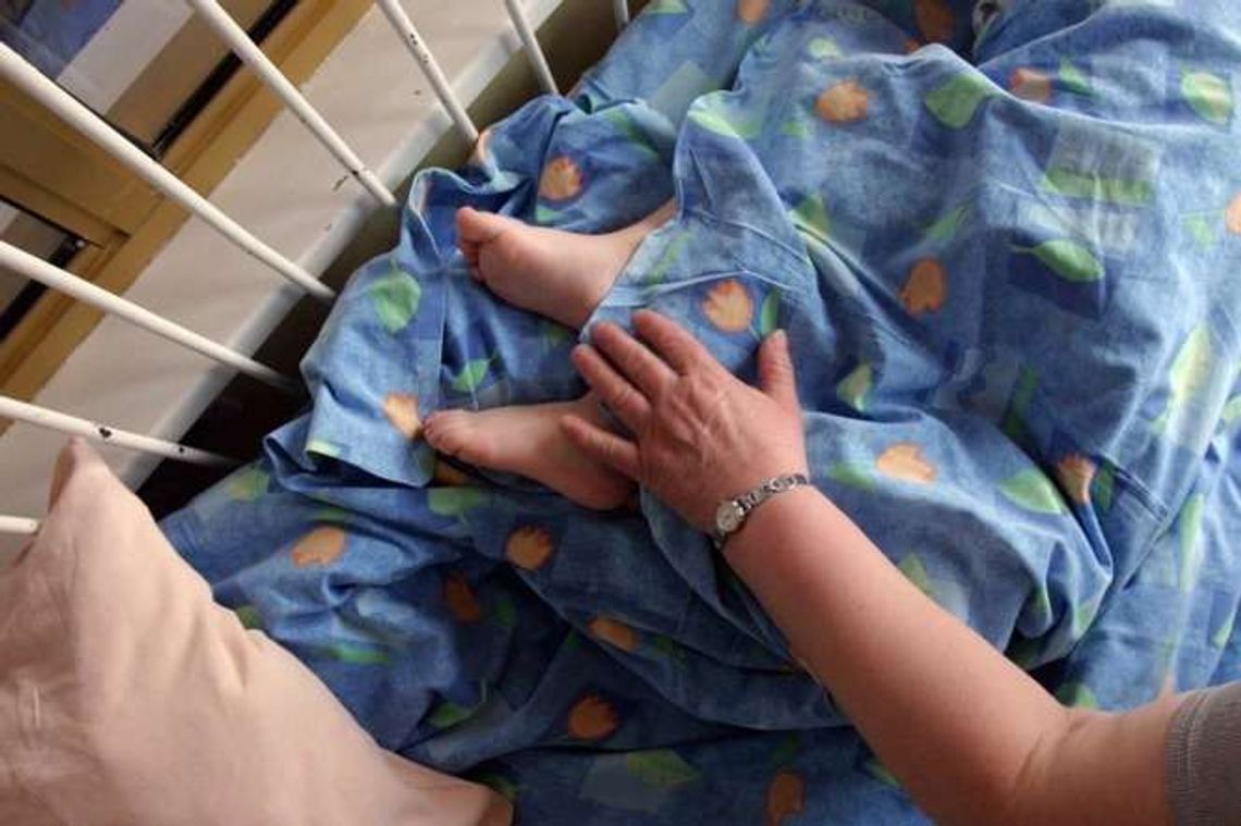 Wycieńczone dzieci trafiły do szpitala. Sąd: rodzice działali nieumyślnie