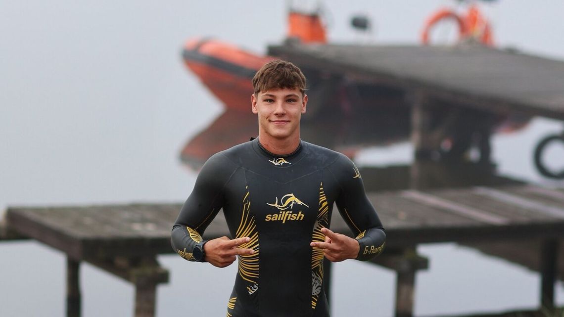 Wyczyn młodego pływaka. Pokonał własne słabości dla chorych dzieci Wyczyn młodego pływaka. Pokonał własne słabości dla chorych dzieci