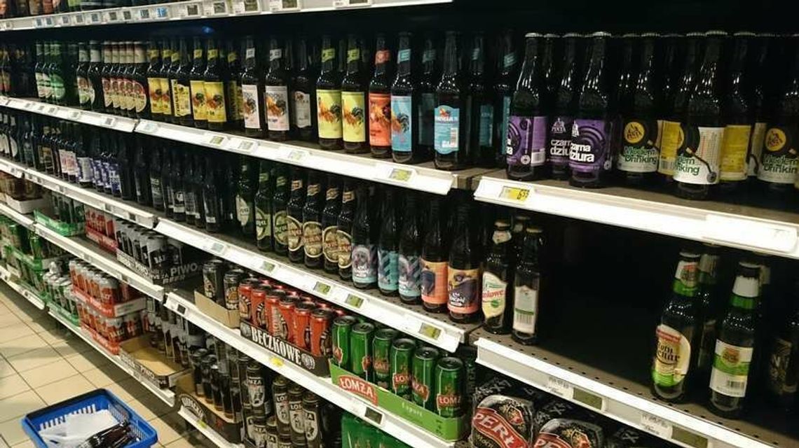 Wydajemy ponad 1 tys. zł na alkohol i pijemy coraz więcej