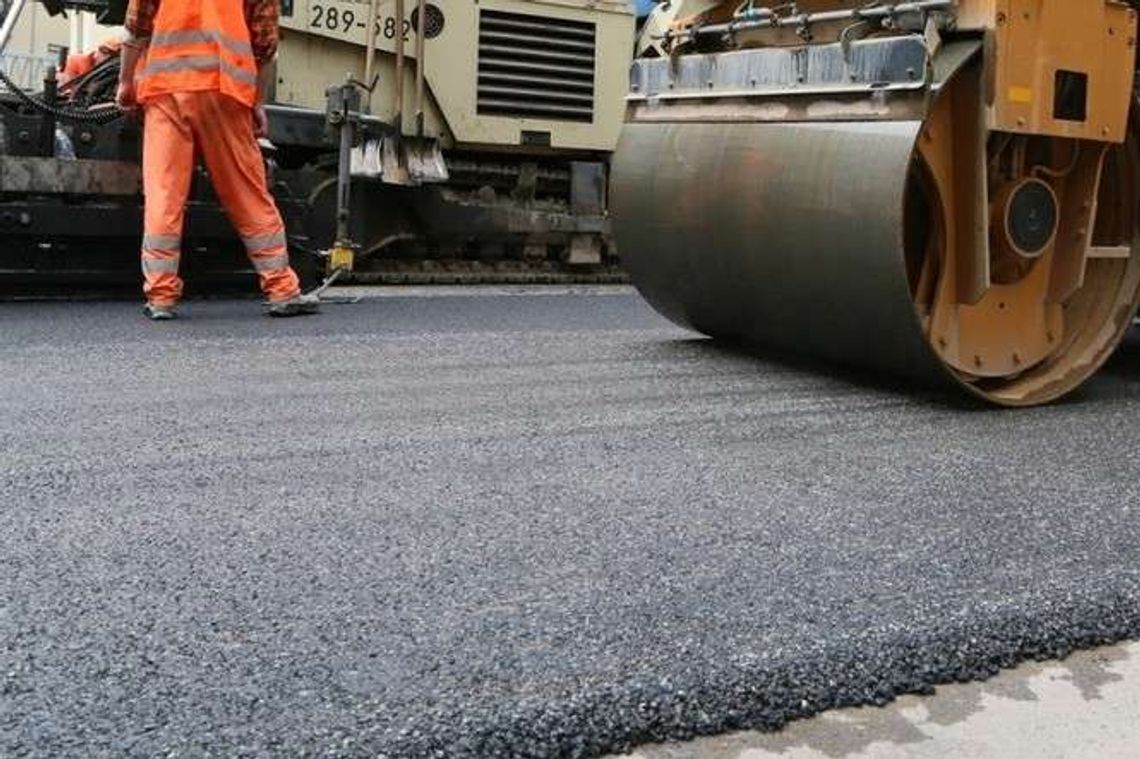 „Wygodniej, szybciej, bezpieczniej”: Budowy i remonty dróg w woj. lubelskim już pewne