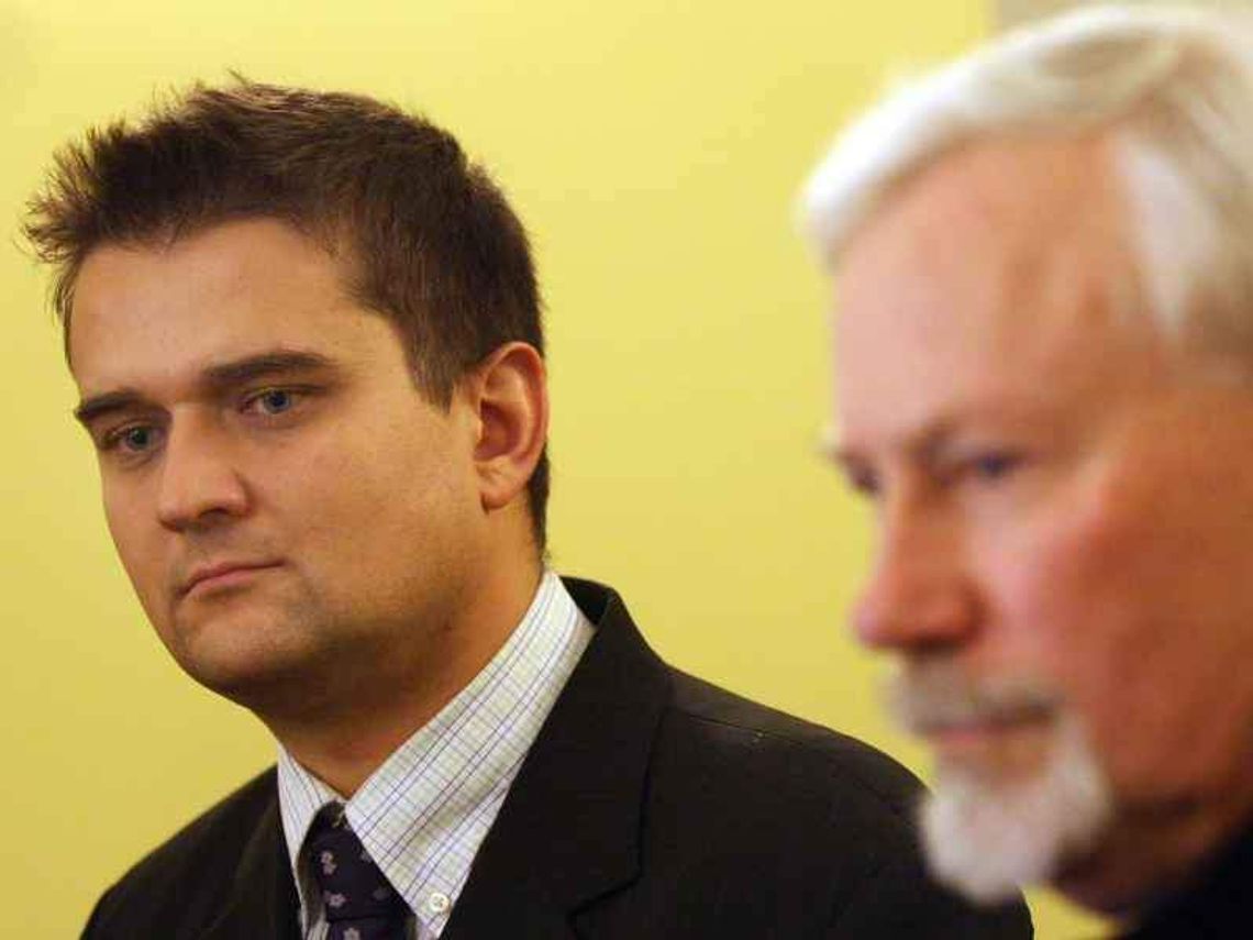 Wygrał konkurs na dyrektora LOITiK, a nie ma magisterki