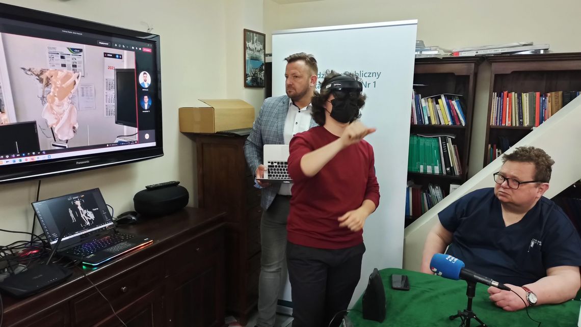 Wyjątkowa operacja. Lekarze byli w Lublinie, a operowany pacjent w Bułgarii Wyjątkowa operacja. Lekarze byli w Lublinie, a operowany pacjent w Bułgarii