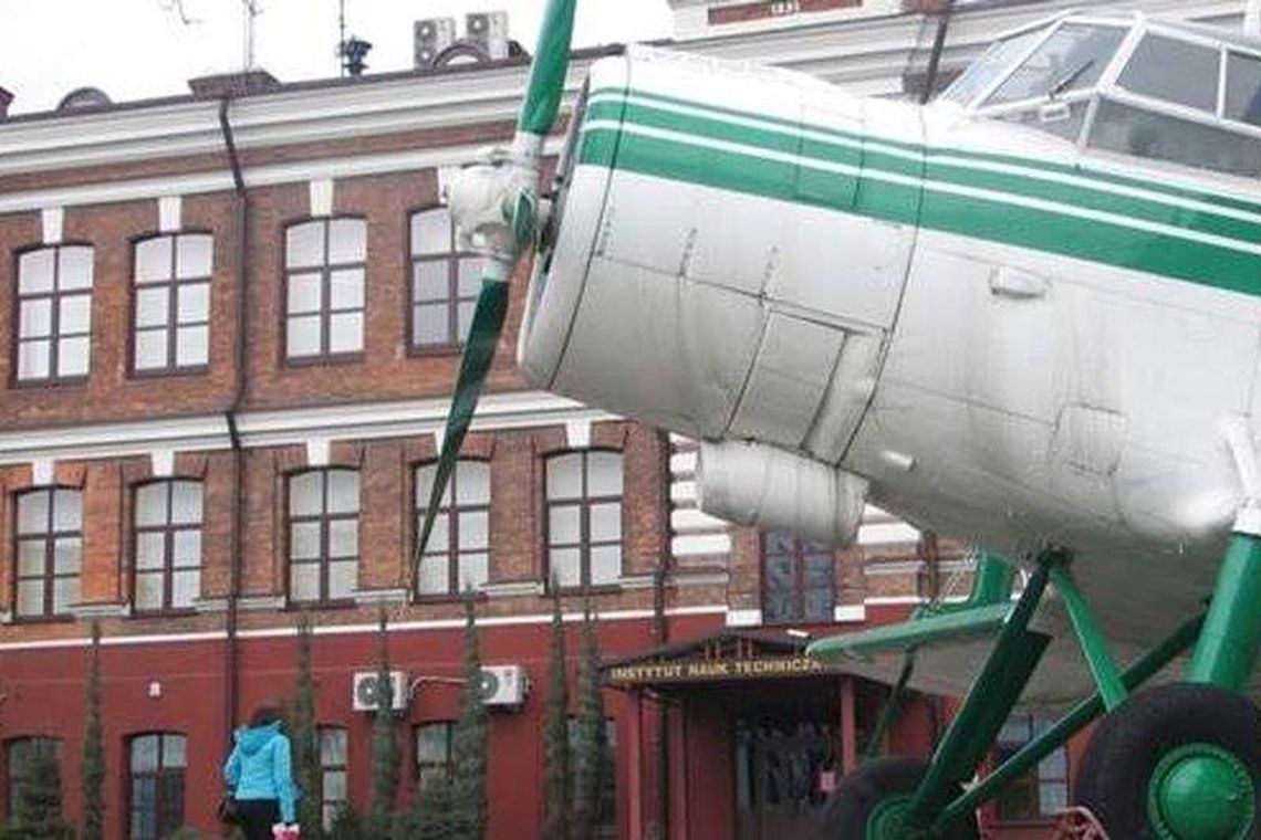 Wykładowca skazany, uczelnia się zastanawia. "Trzeba się temu przyjrzeć" Wykładowca skazany, uczelnia się zastanawia. "Trzeba się temu przyjrzeć"