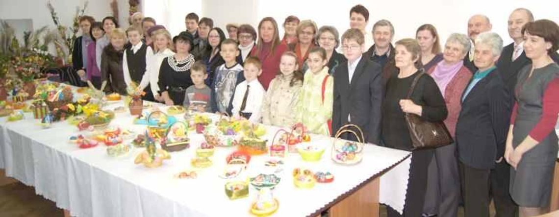 Wyklejane, skrobane i malowane, czyli konkurs zdobienia jaj