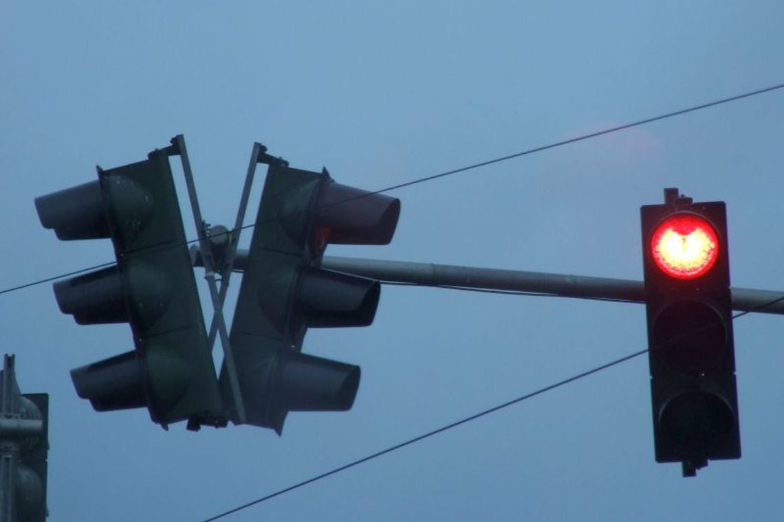 Wyłączyli światła na skrzyżowaniu Spółdzielczości Pracy i Dożynkowej Wyłączyli światła na skrzyżowaniu Spółdzielczości Pracy i Dożynkowej