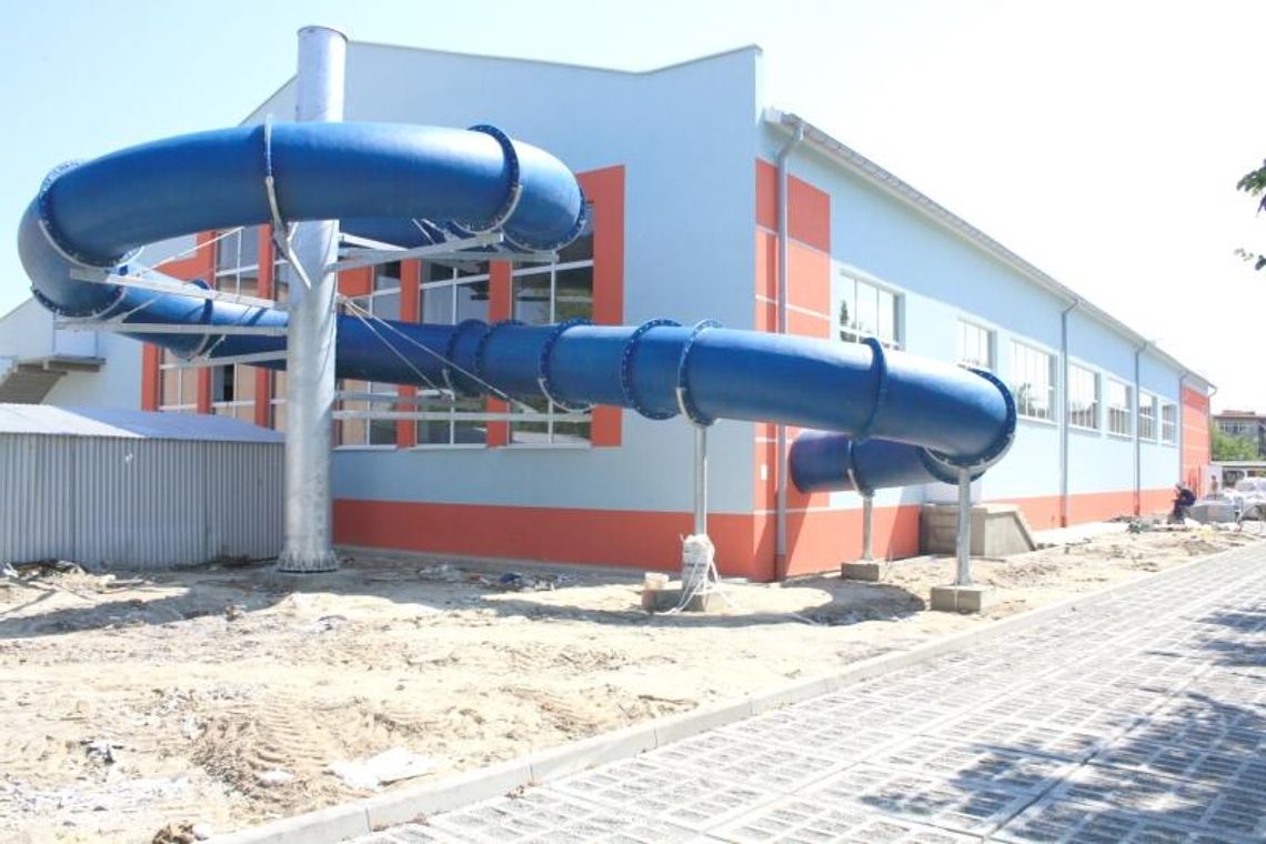 Wymyśl logo, nazwij pływalnię