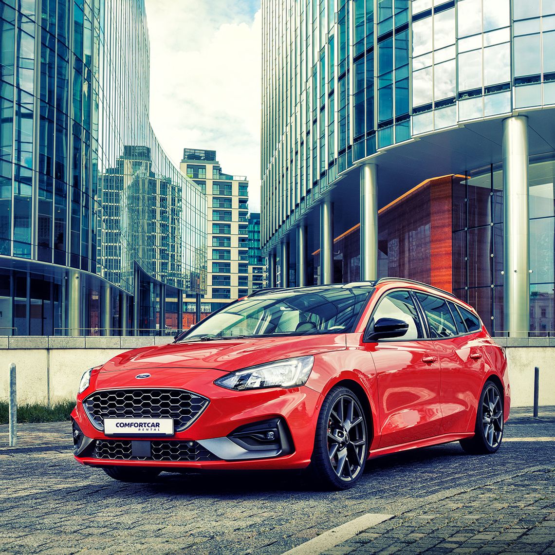 Wynajem leasing czy własny samochód? Kiedy opłaca nam się utrzymywać własne auto?