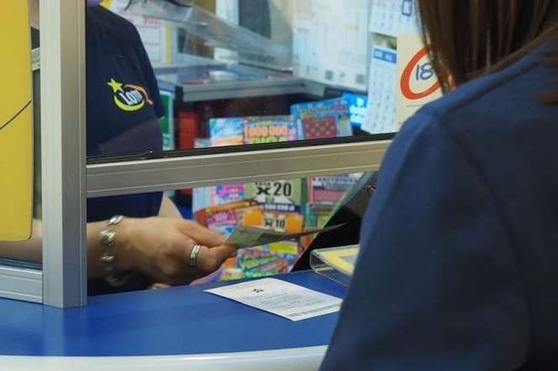 Wyniki LOTTO 22.04.2017. Już wiadomo, gdzie padła szóstka za 23 mln złotych