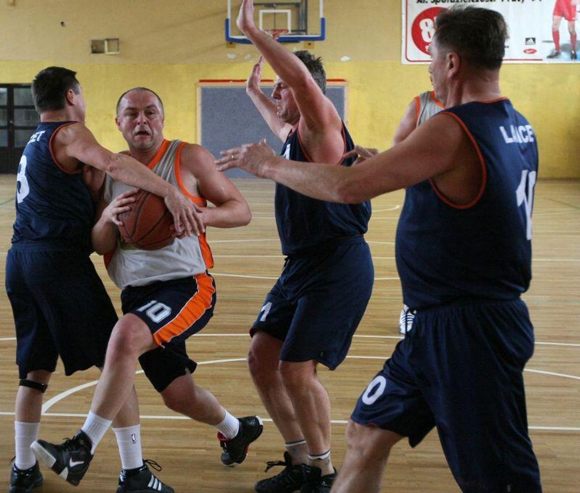 Wyniki rozgrywek Pod Koszami Dziennika Wschodniego Wyniki rozgrywek Pod Koszami Dziennika Wschodniego