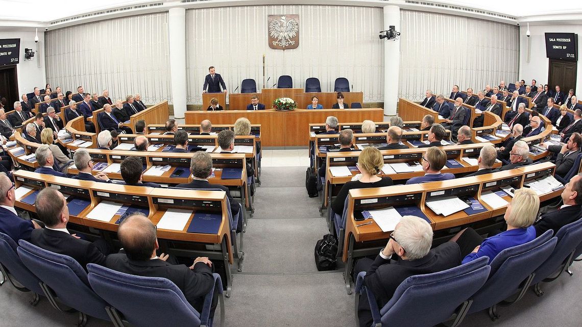 Wyniki wyborów do Senatu. Opozycja wygrała z PiS 51:49