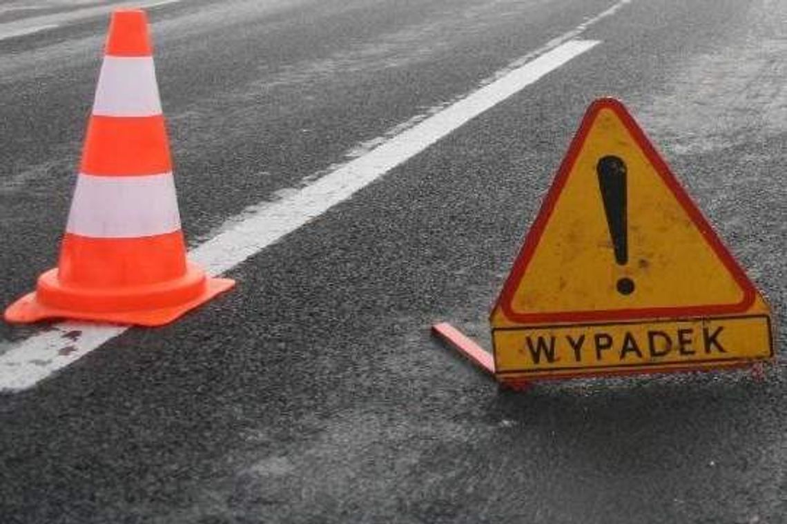 Wypadek dwóch aut w Moszczance na DK17