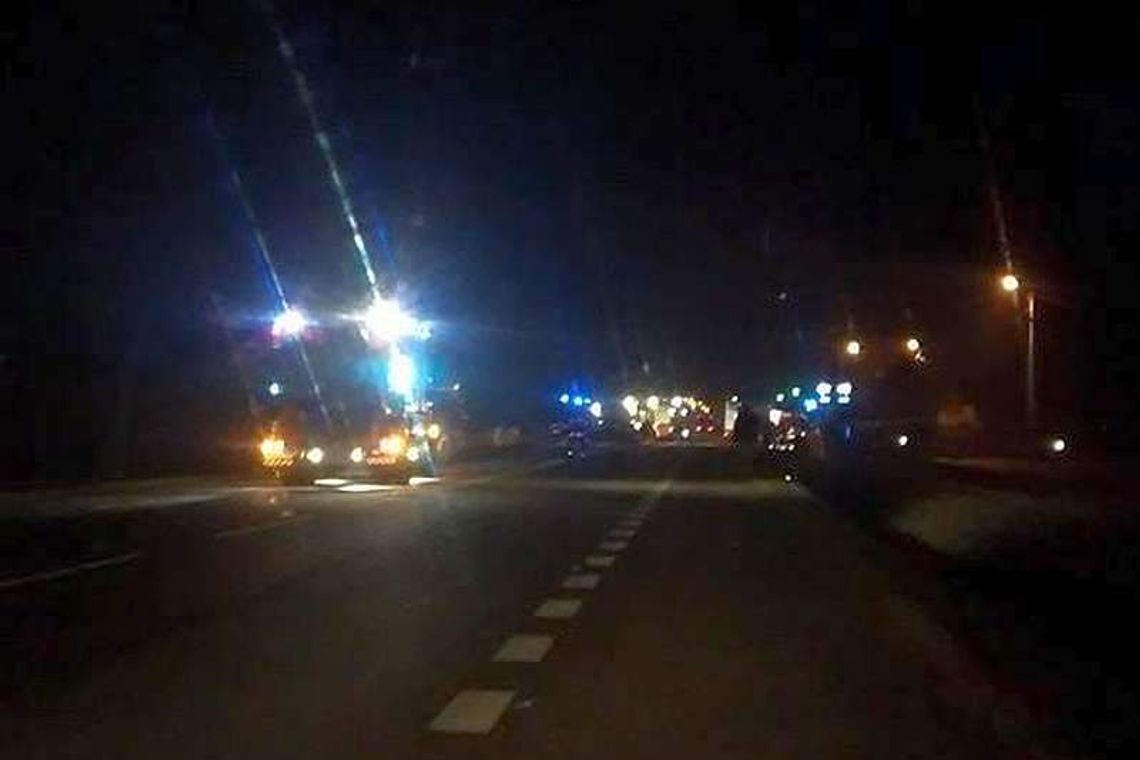 Wypadek koło Puław. Bus zderzył się z osobówką