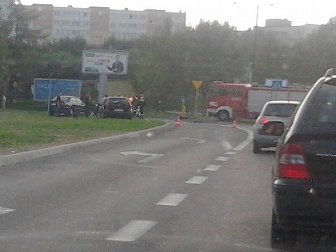Wypadek na al. Kompozytorów Polskich. Są ranni Wypadek na al. Kompozytorów Polskich. Są ranni