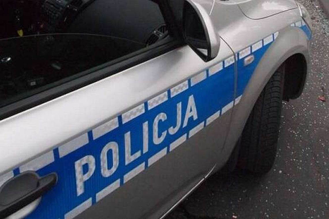 Wypadek na al. Witosa w Lublinie. Bmw uderzył w słup