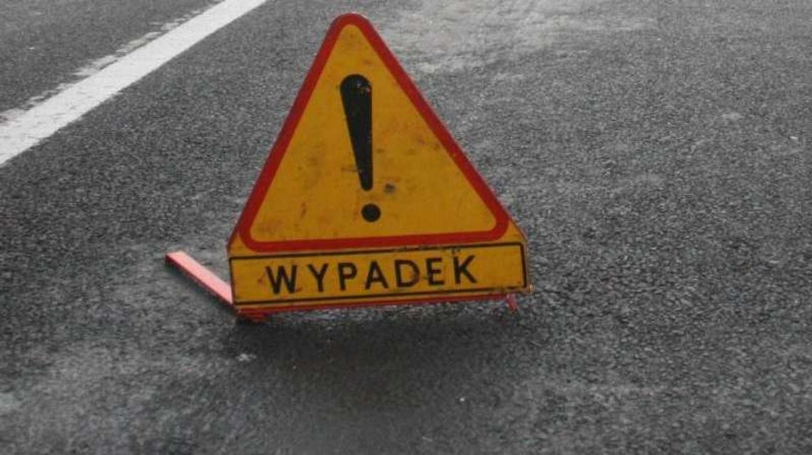 Wypadek na DK82. Motocykl zderzył się z samochodem Wypadek na DK82. Motocykl zderzył się z samochodem