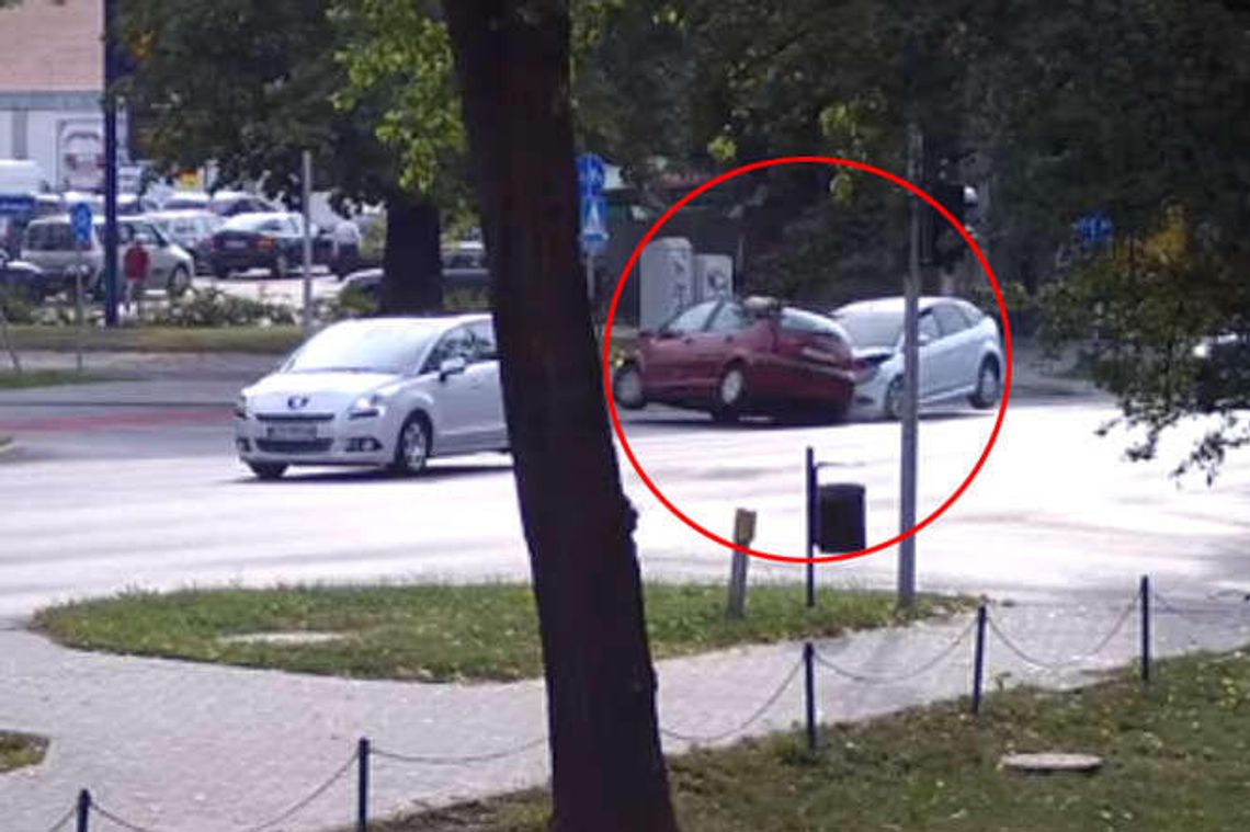Wypadek na Drodze Męczenników Majdanka. Zderzenie nagrała kamera (wideo)