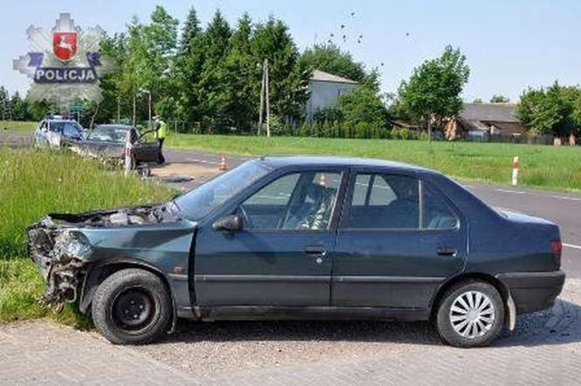 Wypadek na drodze nr 19. Zderzyły się dwa samochody