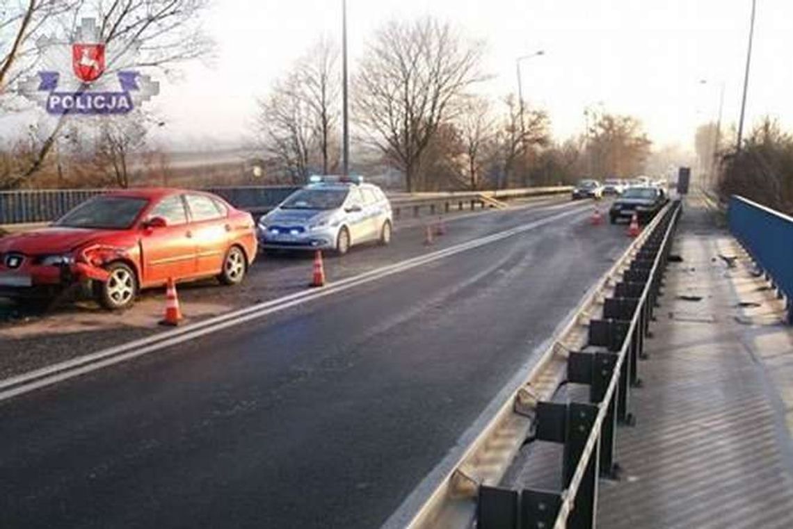 Wypadek na drodze wjazdowej do Puław. Zderzyły się dwa samochody