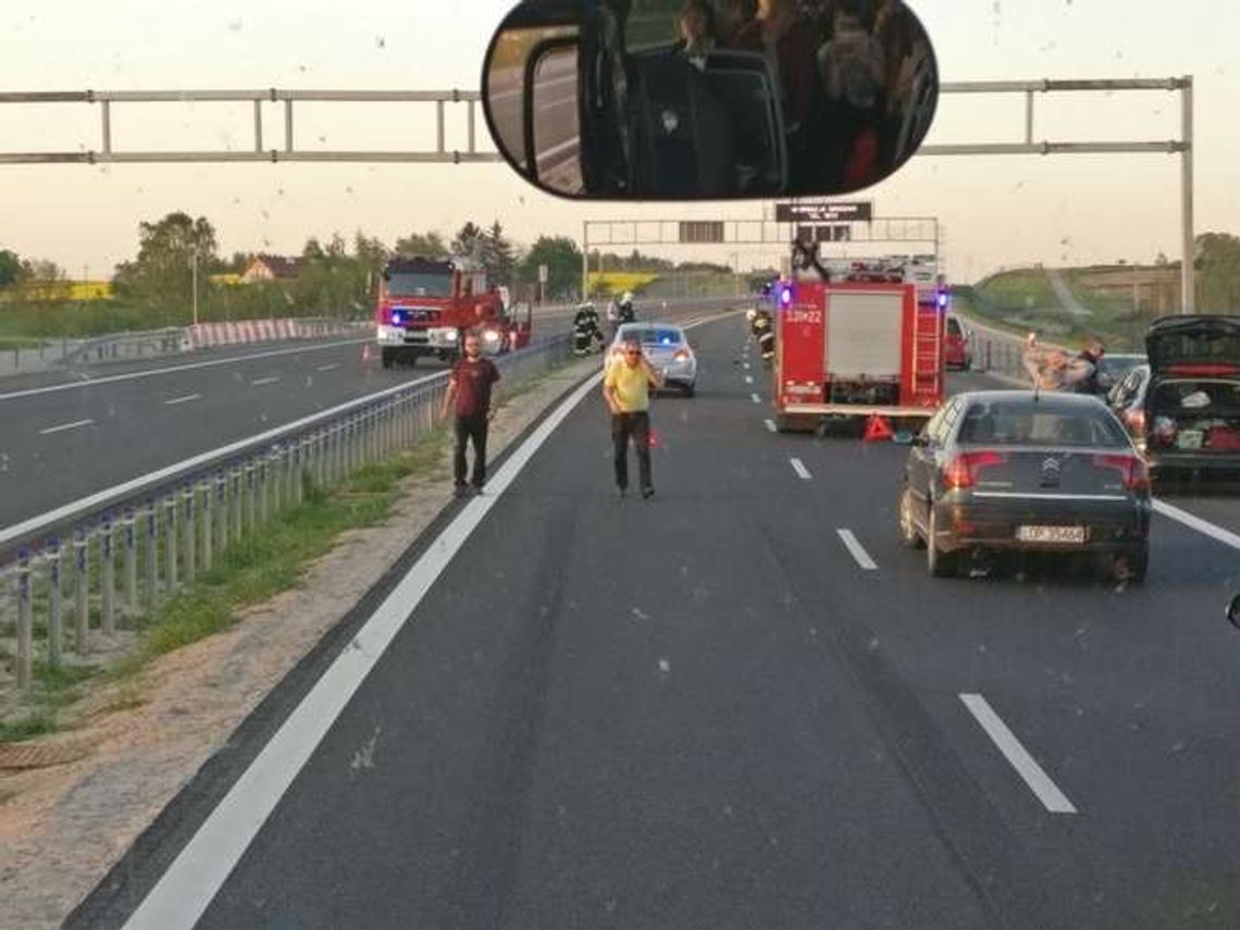 Wypadek na obwodnicy Lublina. Tworzą sie korki Wypadek na obwodnicy Lublina. Tworzą sie korki