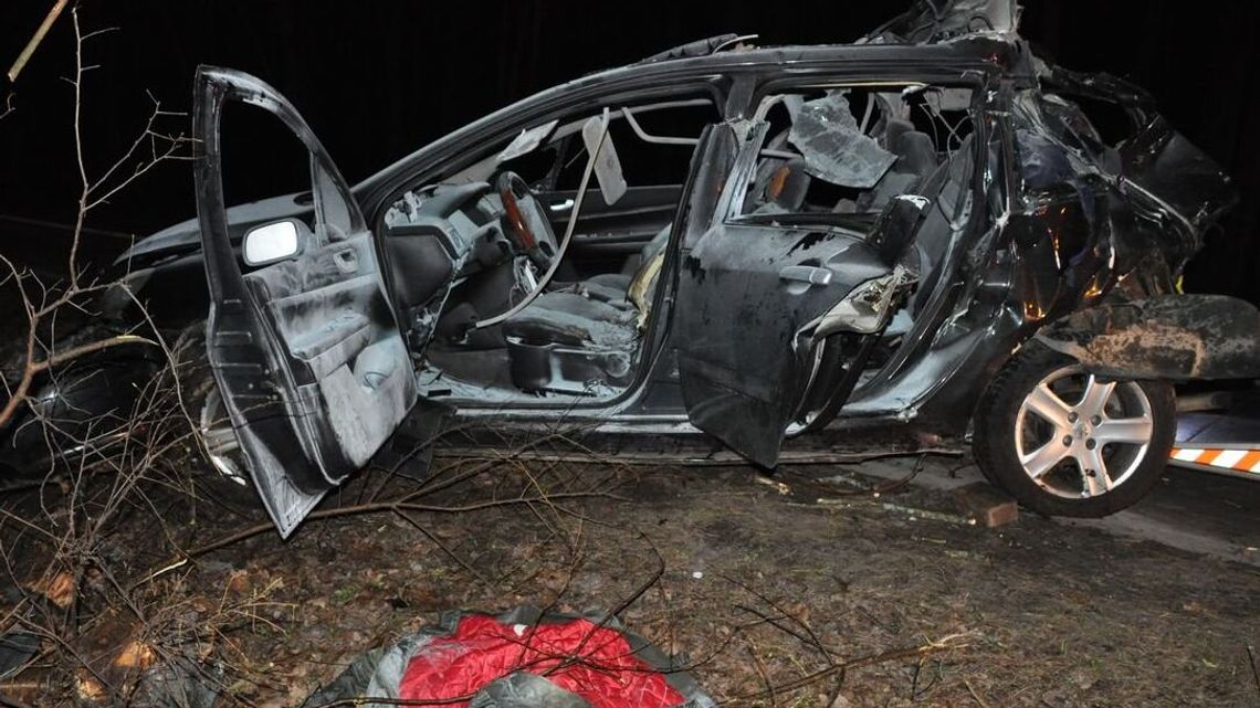 Wypadek na Osmolickiej. Trzy osoby w szpitalu Wypadek na Osmolickiej. Trzy osoby w szpitalu