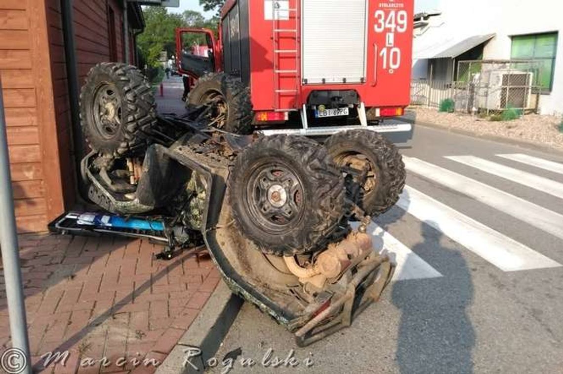 Wypadek na quadzie, przewrócił się na skrzyżowaniu (zdjęcia)