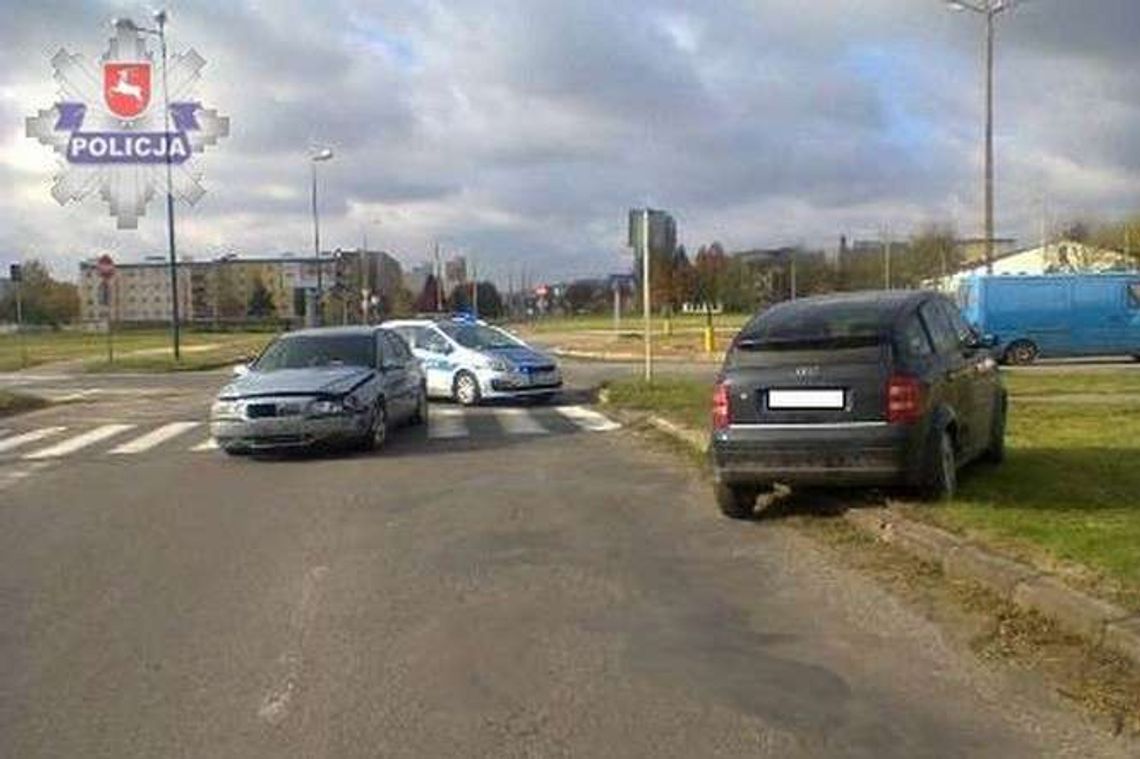 Wypadek na rondzie w Świdniku. Zderzyły się dwa samochody