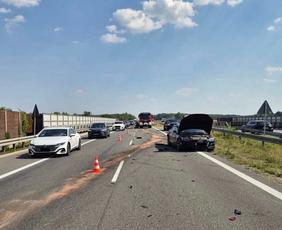 Wypadek na S17. Zderzyły się 4 samochody
