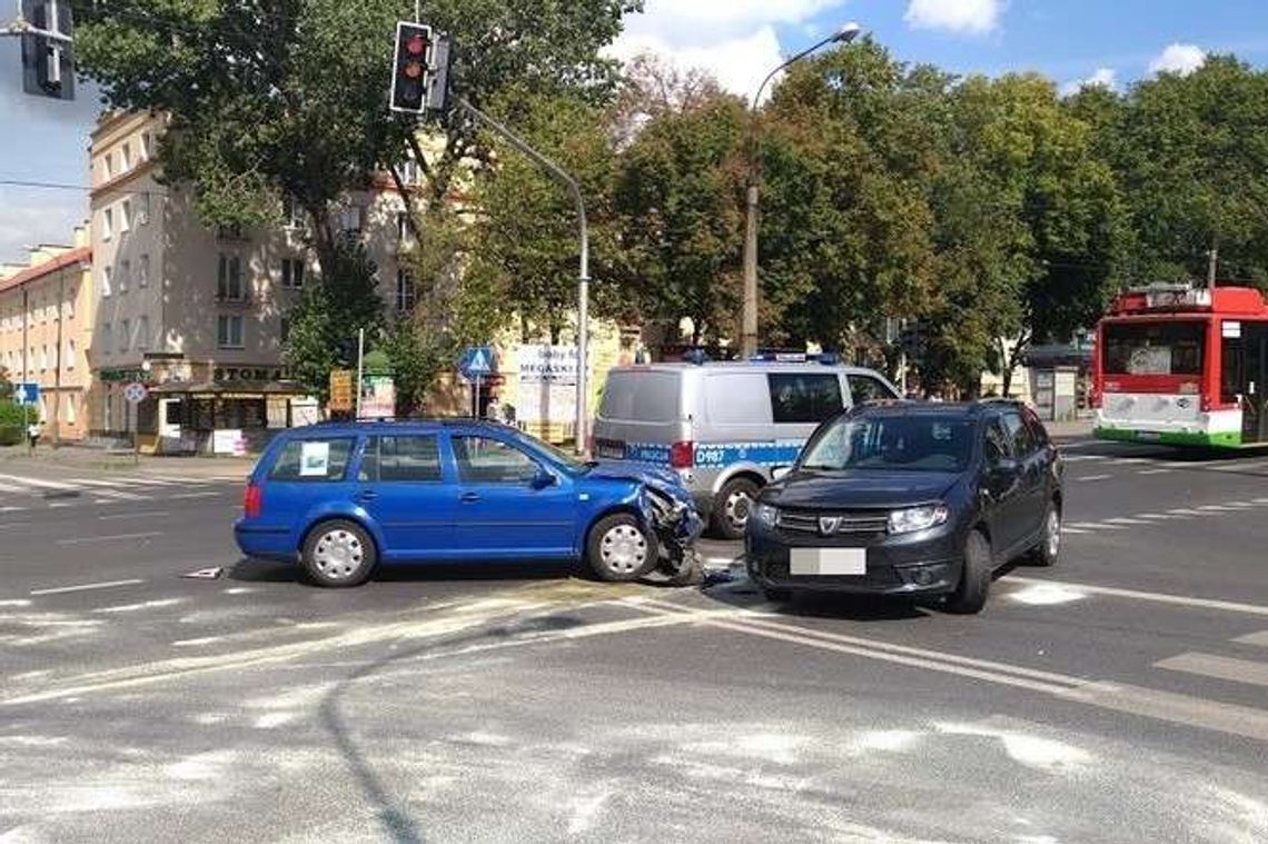 Wypadek na skrzyżowaniu Drogi Męczenników Majdanka i Lotniczej