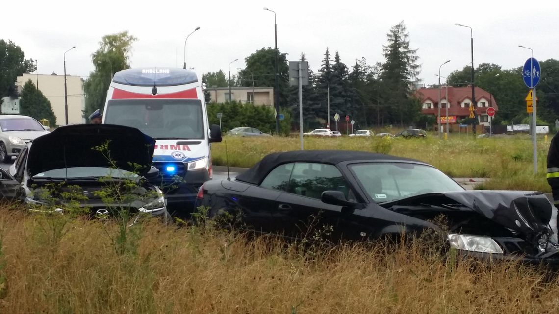 Wypadek na skrzyżowaniu ul. Wrotkowskiej i Diamentowej w Lublinie