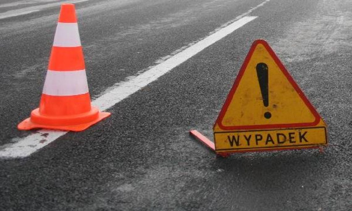 Wypadek na Turystycznej. Pijany rowerzysta wjechał pod ciężarówkę