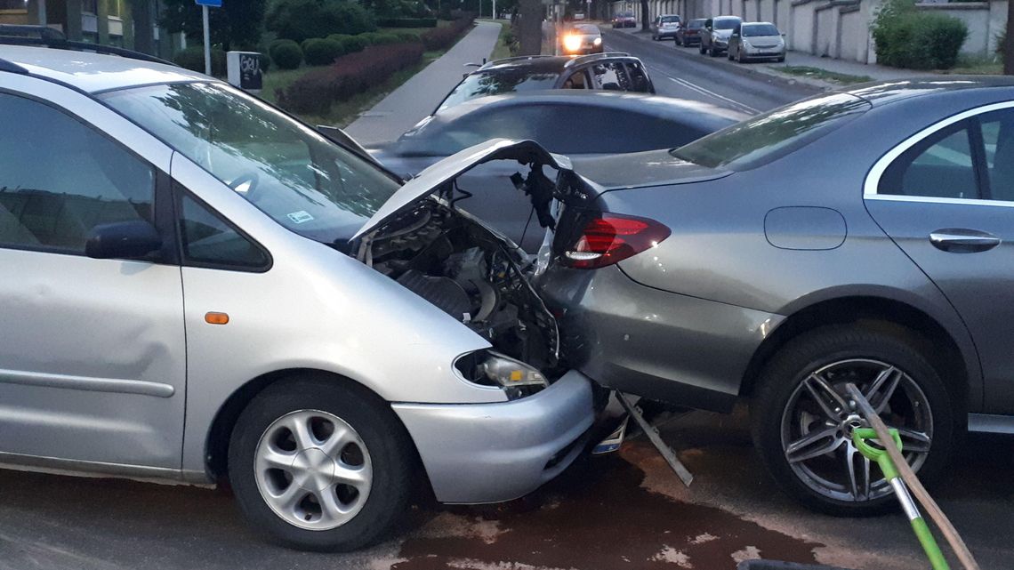 Wypadek na ul. Głębokiej w Lublinie [zdjęcia]