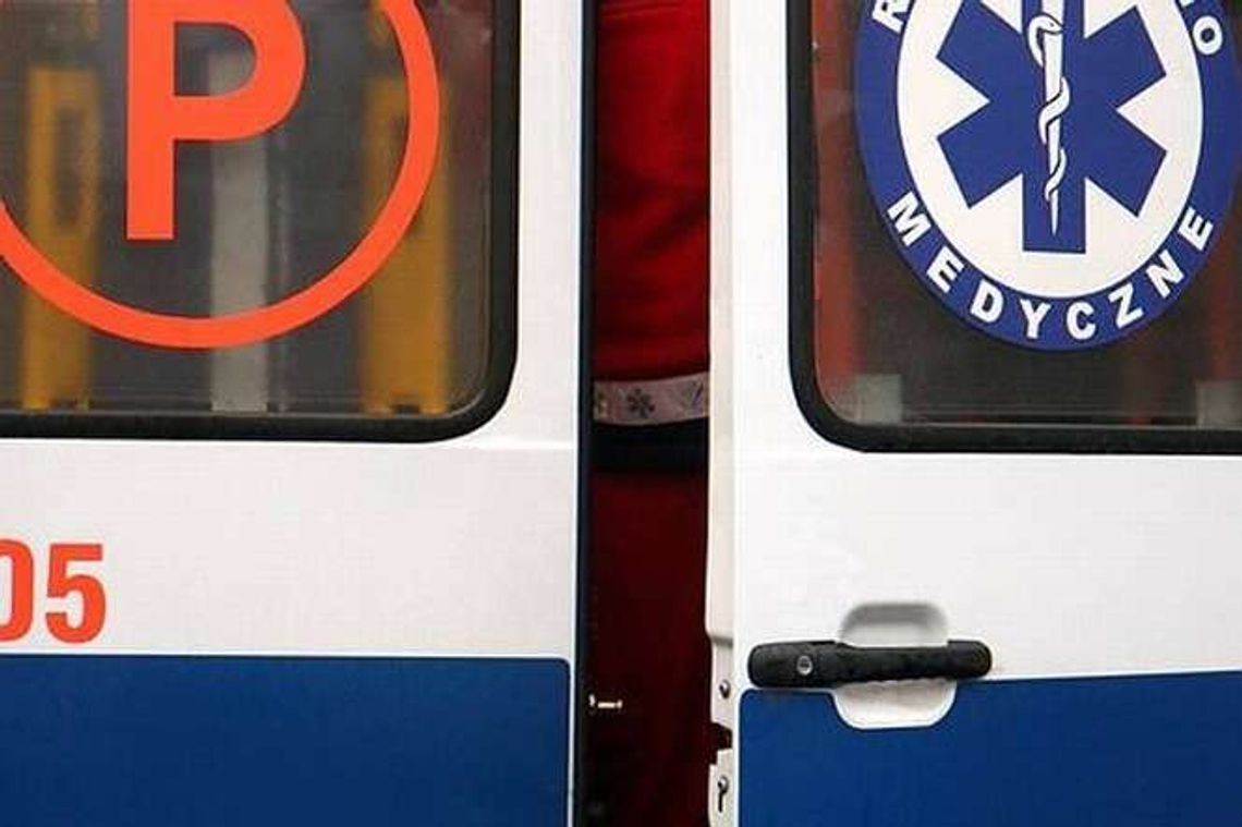 Wypadek na ul. Szpinalskiego. Dwie osoby w szpitalu